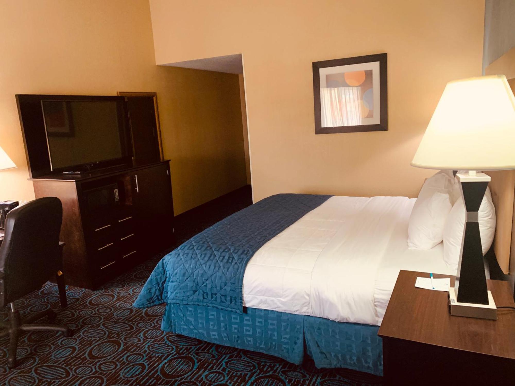 Regency Inn & Suites New London Mystic 外观 照片