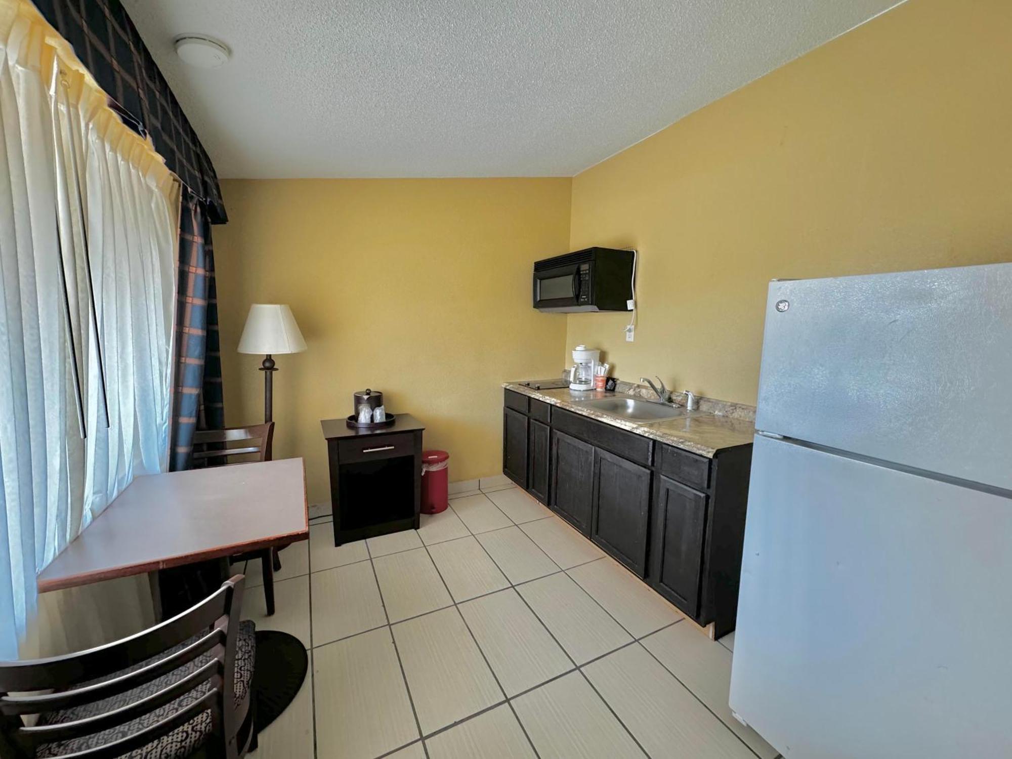 Regency Inn & Suites New London Mystic 外观 照片