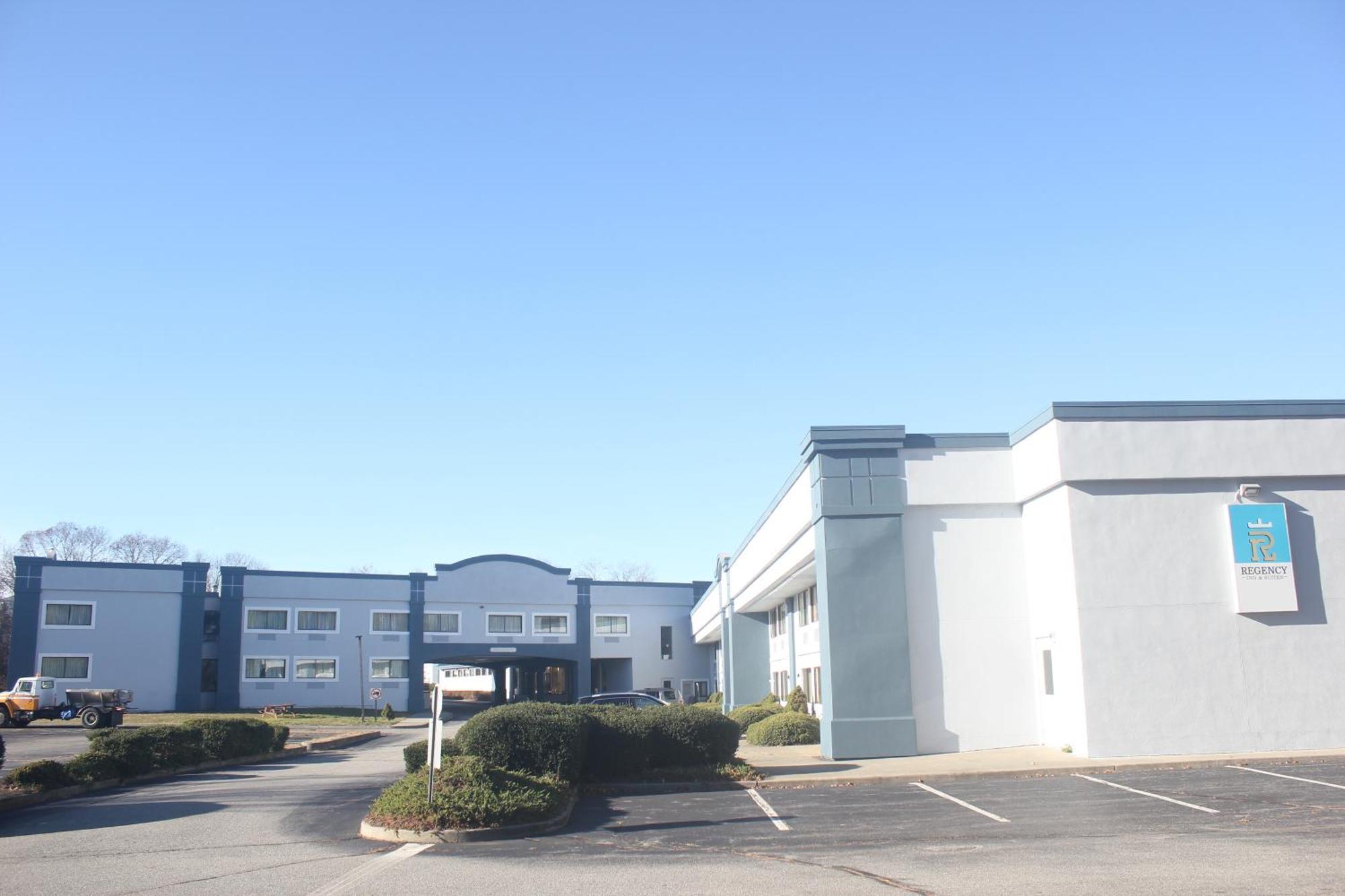 Regency Inn & Suites New London Mystic 外观 照片